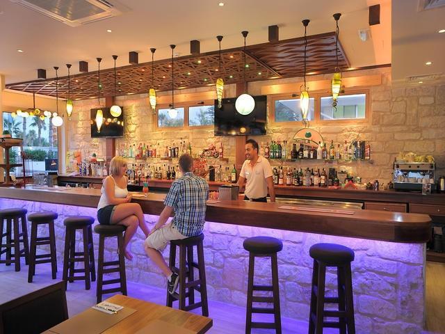 Nelia Gardens Hotel Ayia Napa Exterior foto