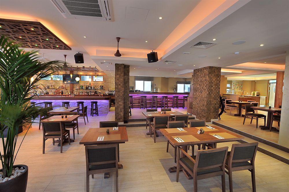 Nelia Gardens Hotel Ayia Napa Exterior foto