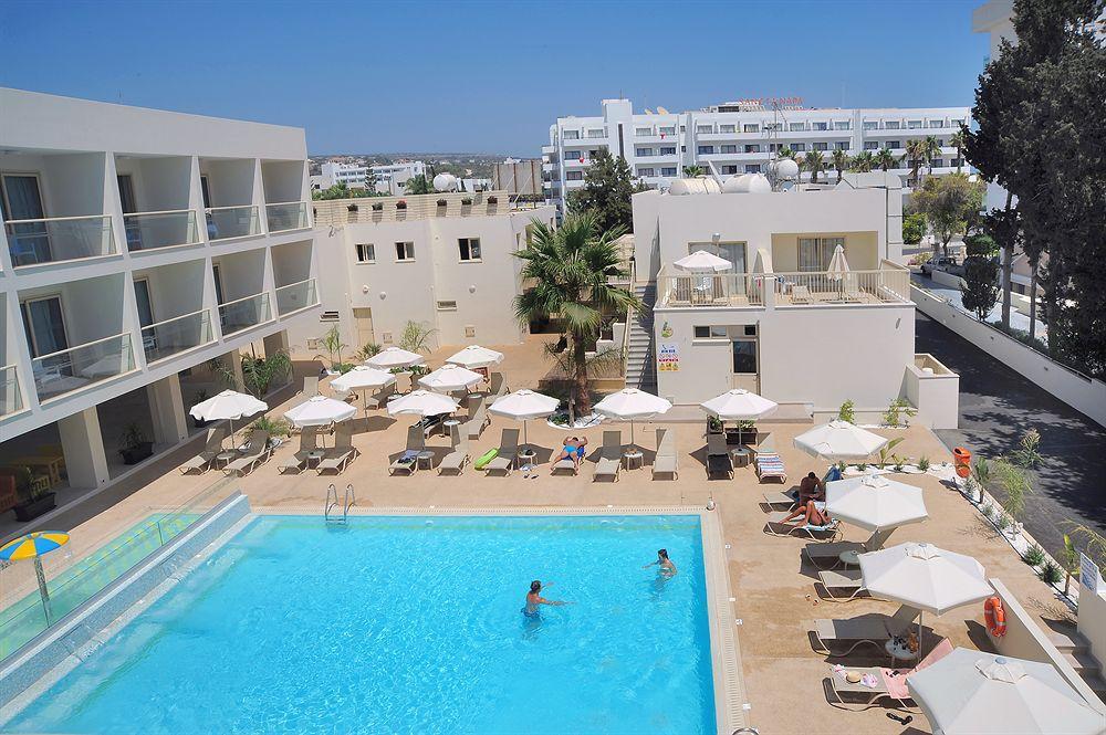 Nelia Gardens Hotel Ayia Napa Exterior foto