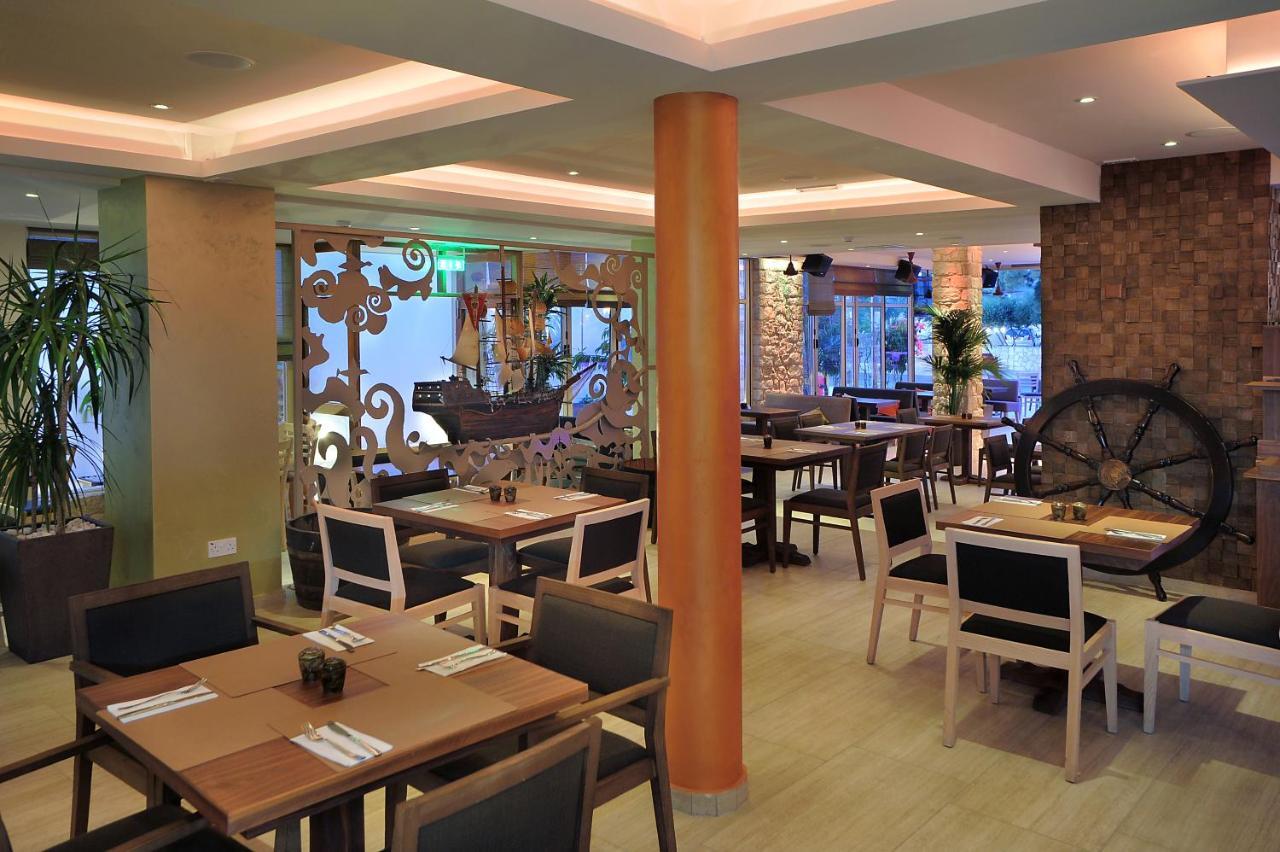 Nelia Gardens Hotel Ayia Napa Exterior foto